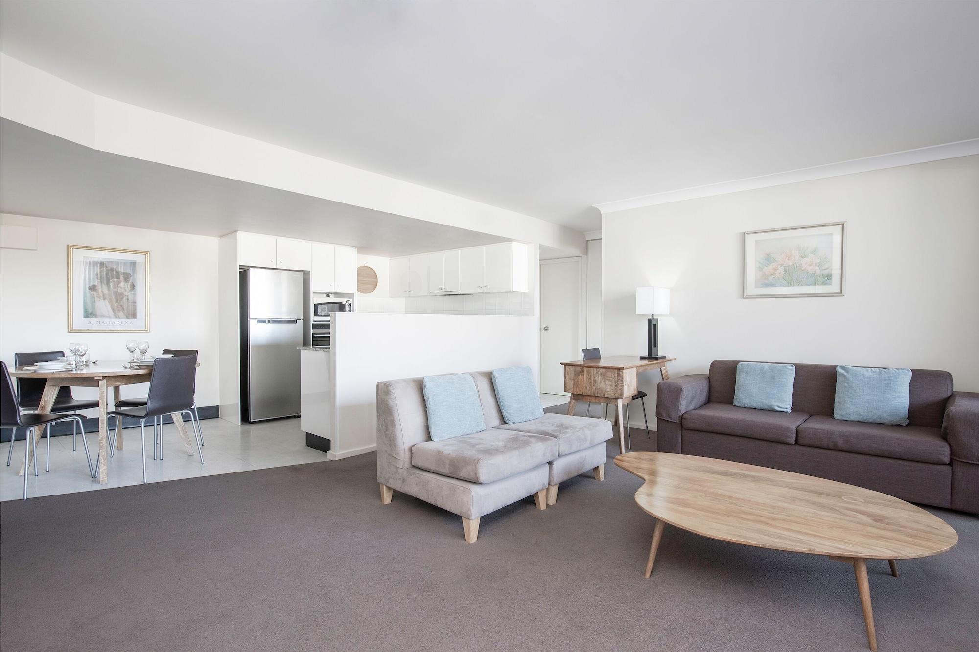 Breakfree Capital Tower Apartments Canberra Exterior photo