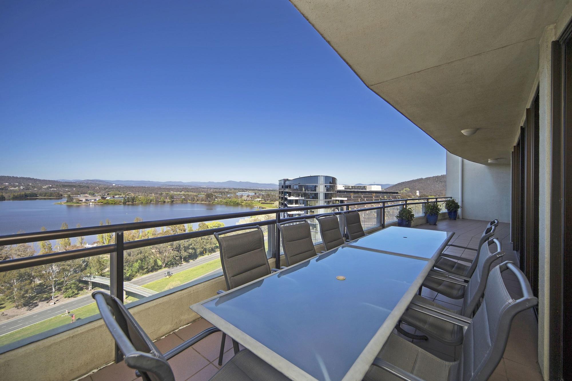 Breakfree Capital Tower Apartments Canberra Exterior photo