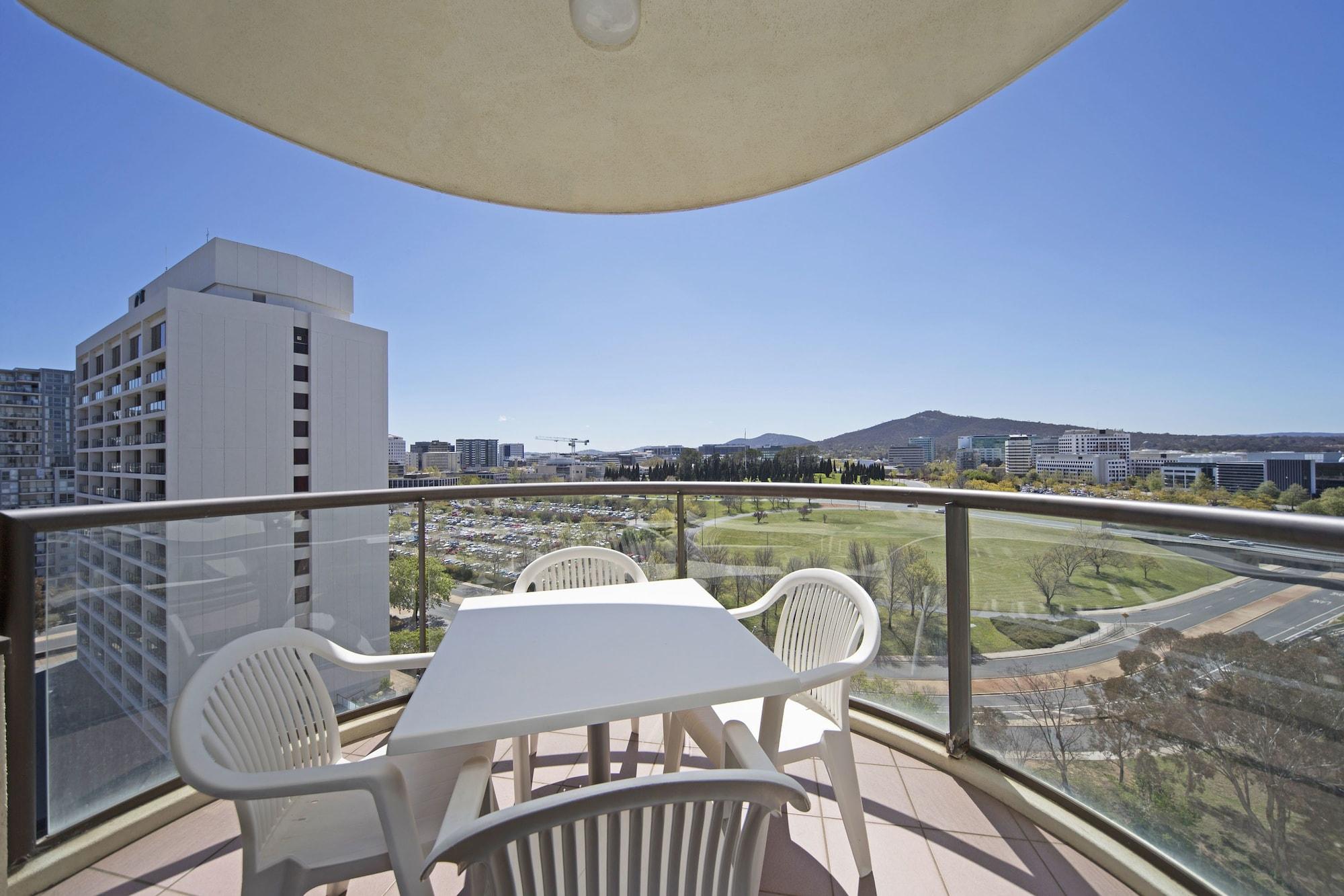 Breakfree Capital Tower Apartments Canberra Exterior photo