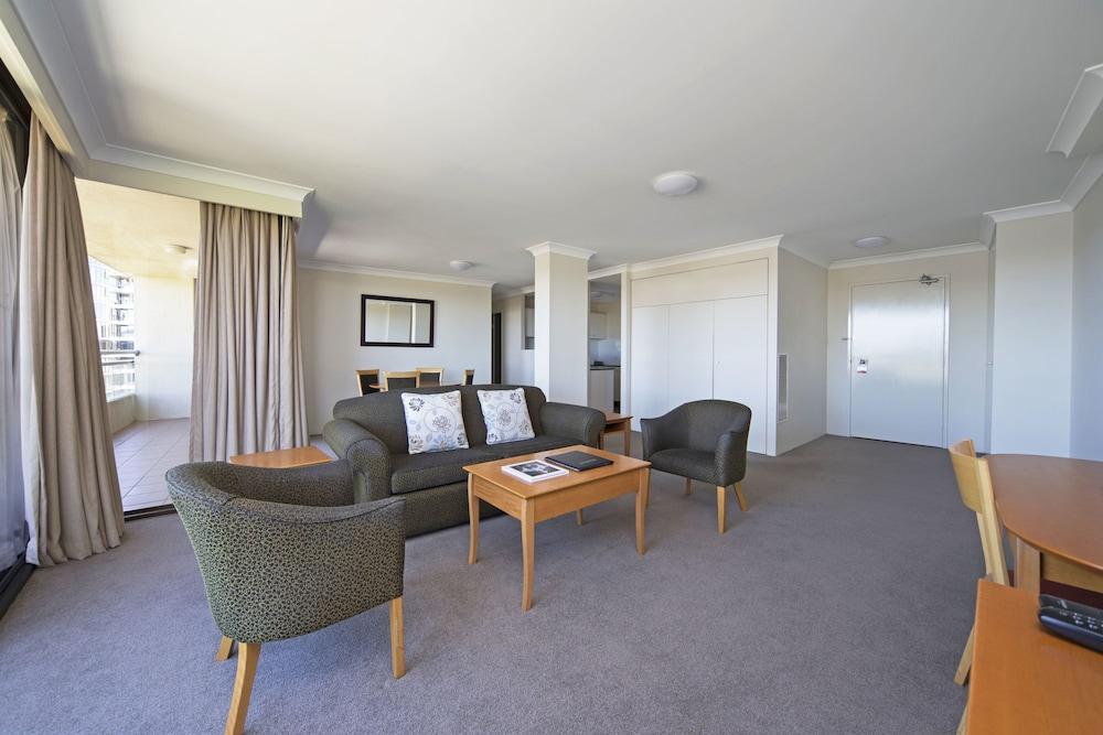 Breakfree Capital Tower Apartments Canberra Exterior photo