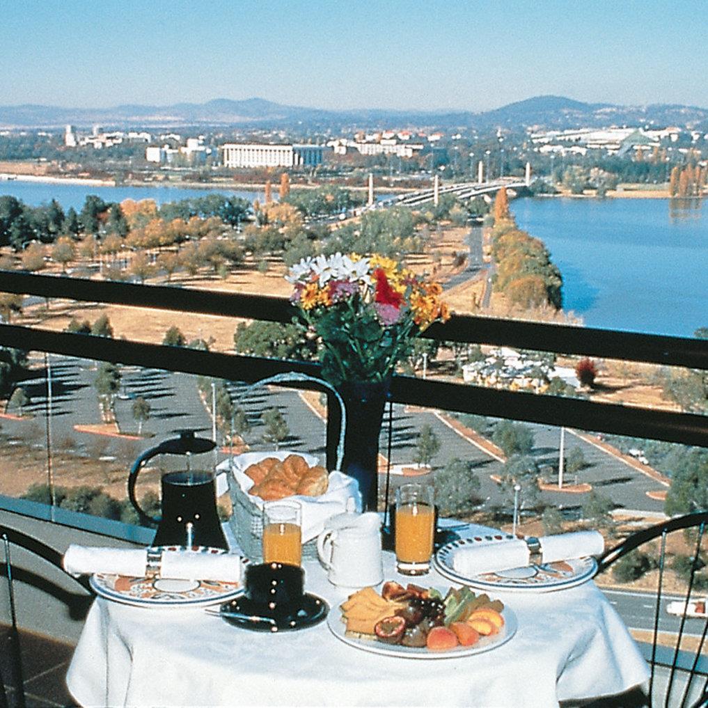 Breakfree Capital Tower Apartments Canberra Room photo