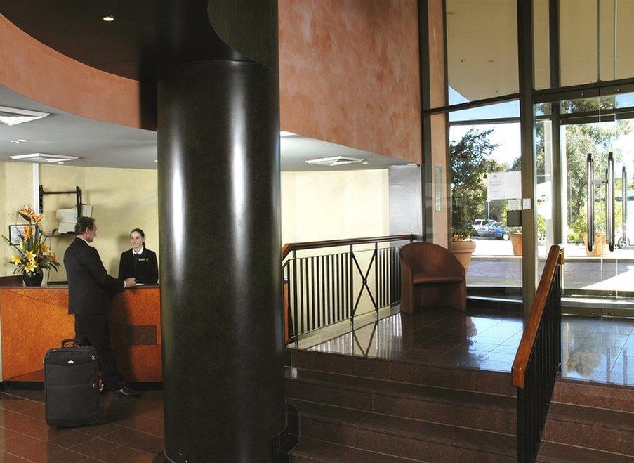 Breakfree Capital Tower Apartments Canberra Interior photo