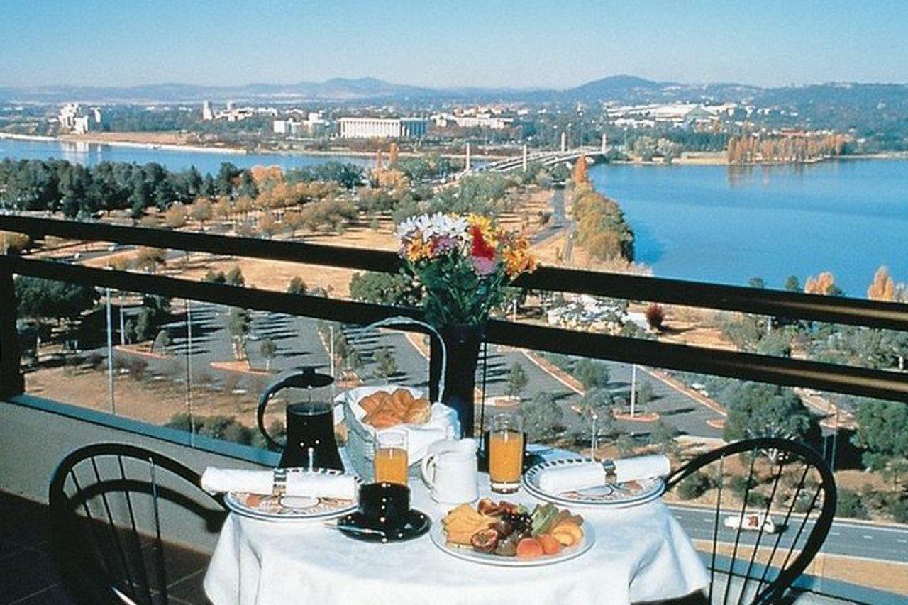 Breakfree Capital Tower Apartments Canberra Restaurant photo