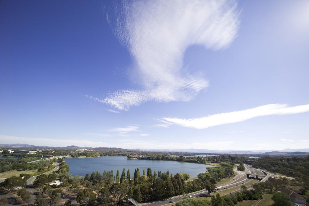 Breakfree Capital Tower Apartments Canberra Exterior photo